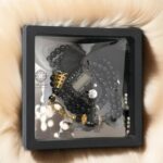 Digital Tasbeeh Counter Ring with Prayer Beads, Black Beads with Gold Accents, Display Case Finger Counting Device, Suitable for Islamic Gifts Ramadan Hajj Umrah Wedding Hadiya(Random Colour) - Image 4