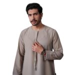 mashroo Yalin Emrati Beige Thobe Jubba for Men - Image 3