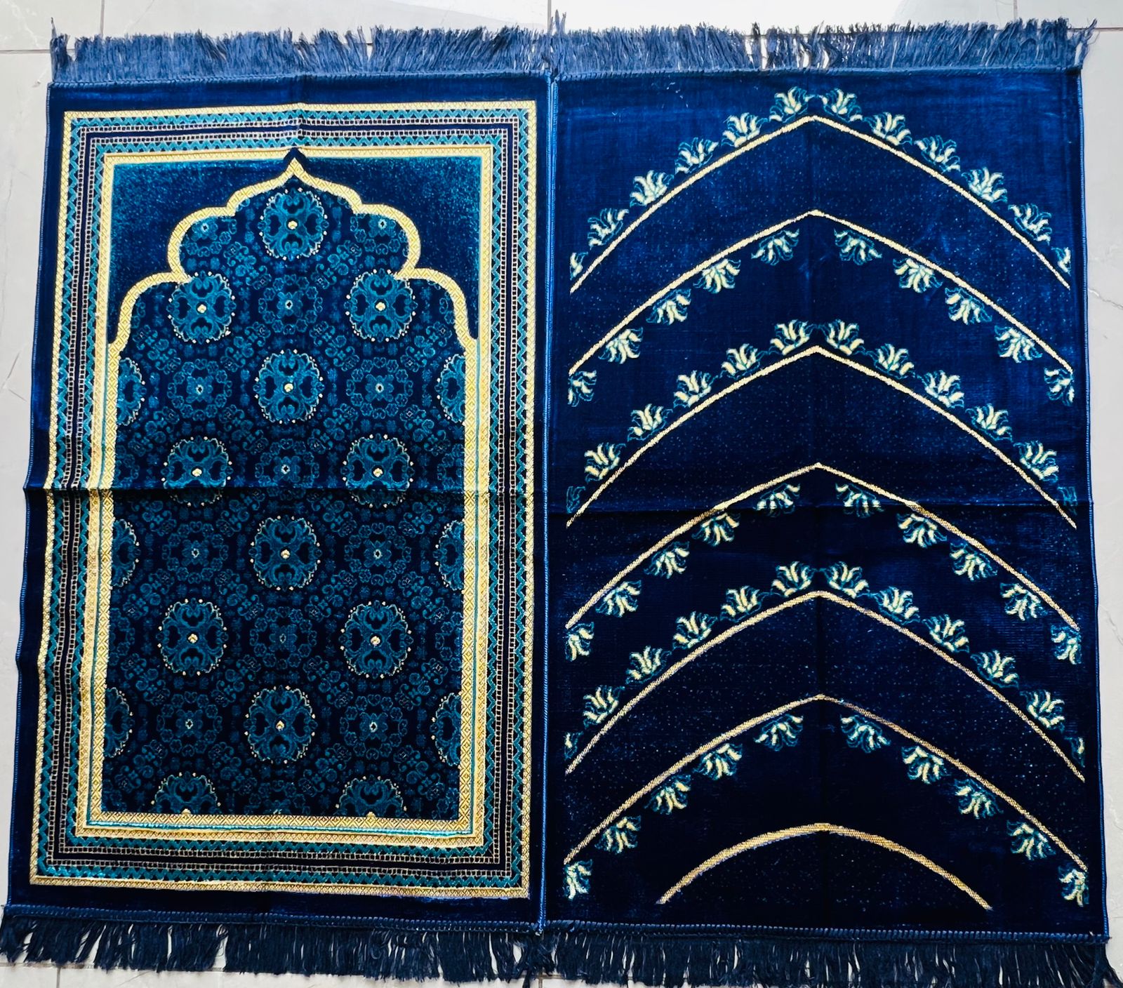 Premium Janamaz (Prayer Mat) – Soft Comfortable Fabric, Elegant Design | Ideal for Wholesale & Bulk Purchase Premium Janamaz (Prayer Mat) – Soft Comfortable Fabric, Elegant Design | Ideal for Wholesale & Bulk Purchase
