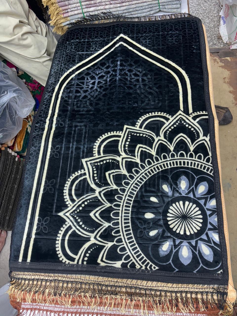Premium Janamaz (Prayer Mat) – Soft Comfortable Fabric, Elegant Design | Ideal for Wholesale & Bulk Purchase Premium Janamaz (Prayer Mat) – Soft Comfortable Fabric, Elegant Design | Ideal for Wholesale & Bulk Purchase