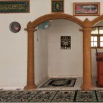 woopme ® Qibla Compass Arrow Direction Praying Sticker Wall Floor Decoration Prayer Room Home House Vinyl Printed Stickers L x H Size 4.5 Inch X 6 Inch - Image 3