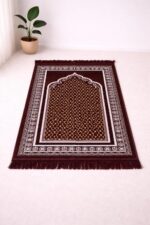 Janamaz Prayer Mat Turkey Soft Velvet | Namaz Mat, Janimaz Namaz Aasan, Islamic Prayer Rug for Salah | 44x27 Inch, Maroon - Image 2