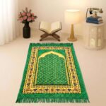 Kuber Industries 28x44 Inch Velvet Janamaz/Meditation/Prayer Mat for Muslim Namaz | Soft & Foldable Mihrab Mark Islamic Prayer Rug | Green - Image 2