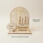 Ramadan Mubarak Wooden Desk Calendar – Ramadan Decorations For Home 30 Days Ramadan Countdown Table Decor Islamic Crescent Moon Design Reusable Flip Date Blocks Ramadan Kareem Home Decoration Gift - Image 4
