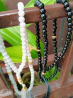 Crystal Beautiful Tasbeeh Counter for Muslim Set of 2 (Black & White) Crystal Chain Set - Image 3