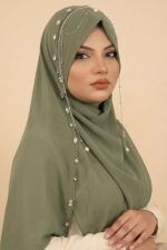 Instant Ready-to-Wear Bridal Stylish Jhumar Hijab | Heavy Handwork Wedding Hijab for Brides | Luxe Embellished Islamic Bridal Scarf (Pack of 1) (Green) - Image 3