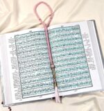 Luxury Pearl White Velvet Quran | Arabic to Urdu Translation| Large Size | Urdu Traslation Quran - Image 3