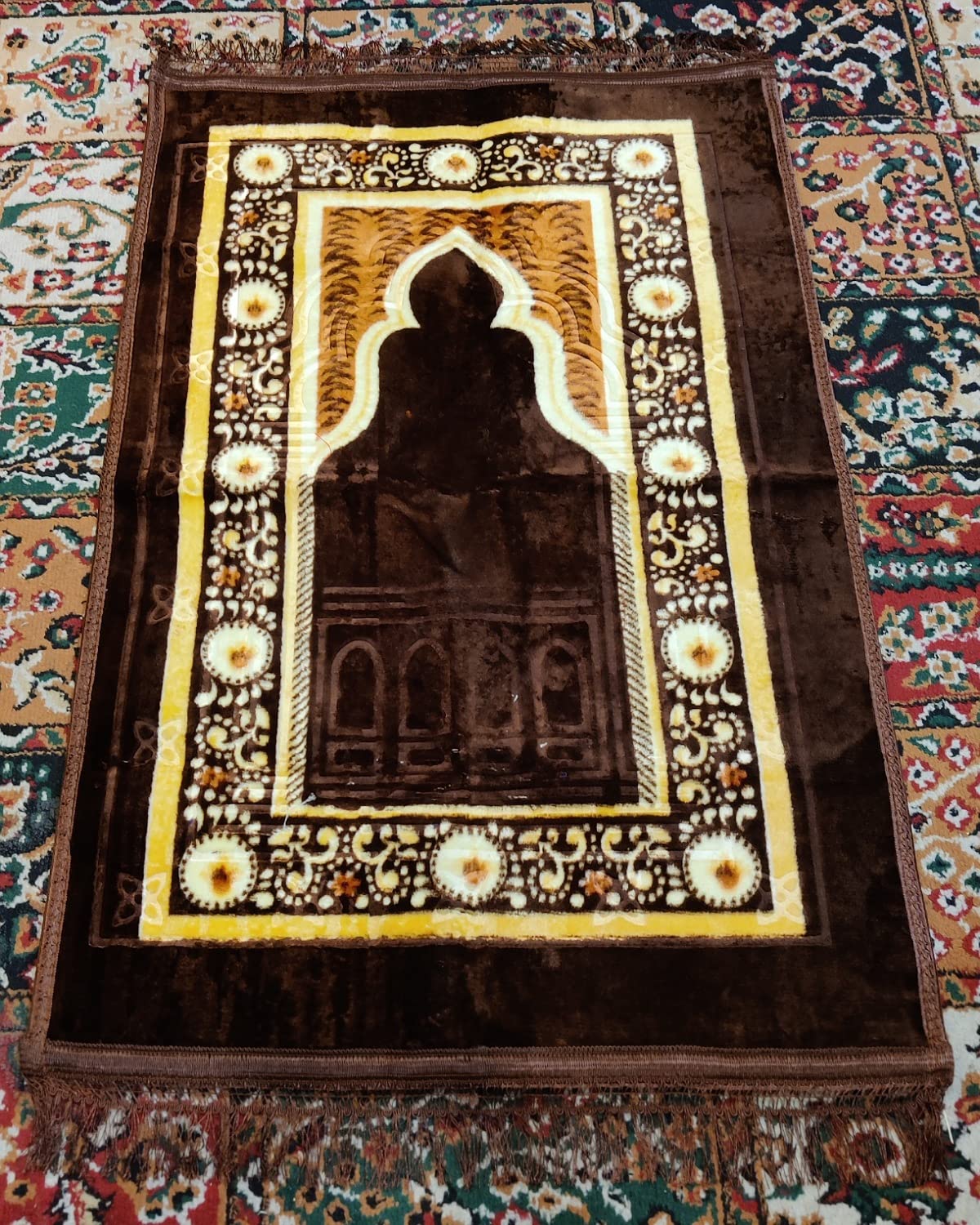 Weinbux Pure Super Soft Velvet Travel Prayer Mat | Premium Musallah Muslim Prayer Rug Portable | Anti Skid Rug | Multicolor | Assorted - Image 5