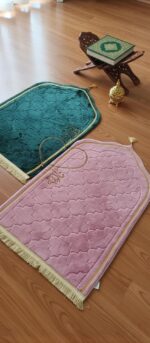 Customized Prayer Mat Set, Premium Velvet, Forest Green, Traditional Islamic Style, 70 x 110 cm, 2-Piece Set with Name Customization, for Prayer Room, His and Her Janamaz - Image 2