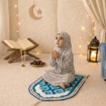 FAF Girl & Boy Velvet Prayer Mat | Children janamaz Prayer Rug for Kids (Upto 3 Years) | Soft Thick Namaz Mat, Portable Travel Janemaaz | Mussalla for Home, Mosque & Ramzan, Hajj and Umrah (Blue) - Image 2