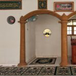woopme ® Muslim Islamic Arabic Qibla Compass Arrow Direction Praying Sticker Wall Floor Prayer Room Home House Vinyl Printed Stickers L x H 20 x 20 Cms - Image 3