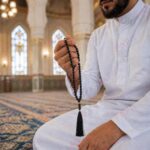 FAF Glass Tasbeeh Manual Counter – 99 Islamic Prayer Beads | Tasbih for Muslims, Dhikr/Misbahah/Zikr Beads | Glass Tasbeeh Mala for Men & Women, Ramadan & Eid Islamic Gift (Black) - Image 3