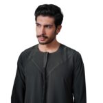 mashroo Yalin Emrati Deep Green Thobe Jubba for Men - Image 3
