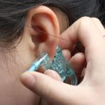 Disposable Ear Piercing Gun Kit for Self Use | Painless Sterile Hand Press Piercing Tool with Pre-Loaded Ear Stud | Safe Device for Earlobe, Tragus & Helix | Men & Women (Pack of 1) - Image 3