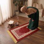 42 x 36 Inch Digital Print Velvet janamaz | Washable Prayer Mat | Maroon Multipurpose Soft Prayer Rug/Aasan for Daily Salah, Janimaz Namaz, Comfortable & Durable for Daily Use - Pack of 1 - Image 4