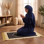 42 x 36 Inch Digital Print Velvet janamaz | Washable Prayer Mat | Navy Blue Multipurpose Soft Prayer Rug/Aasan for Daily Salah, Janimaz Namaz, Comfortable & Durable for Daily Use - Pack of 1 - Image 3