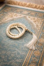 Pearl Finish Tasbih/Tasbeeh Islamic Salat Prayer 100 Beads White Color. Elegant Misbaha for Zikr, Namaz - Image 4
