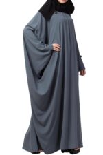 Simple yet Elegant Islamic Kaftan Abaya With Pleats on Neck - Image 4