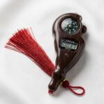 Digital Finger Counter for Pooja Meditation Prayer with Compass & Tassel | No Battery Required | Wood Grain Finish | Prayer Beads Counter (Pack of 1) (Random Color) - Image 2